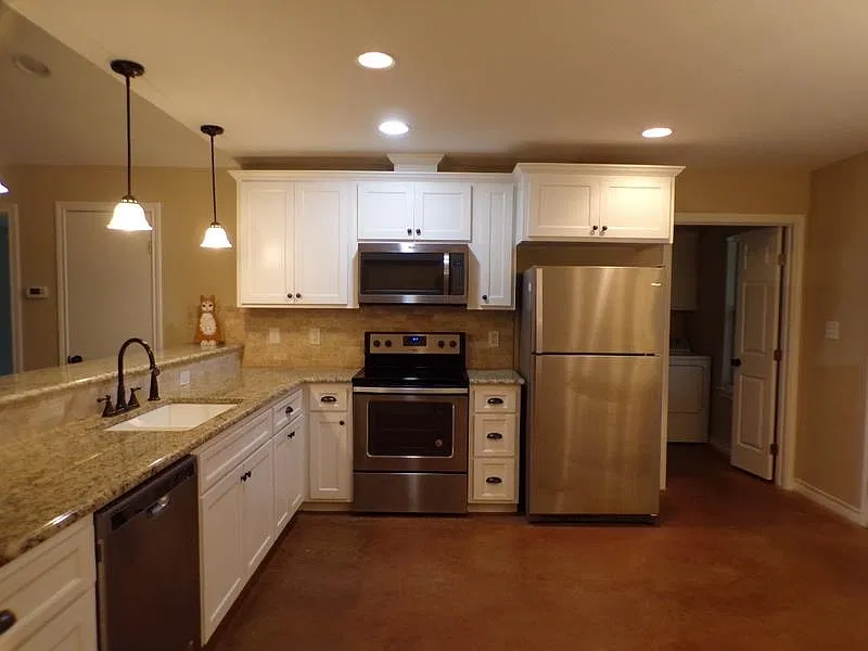 3 bed, 1464 sqft, $1,895 — Photo 2