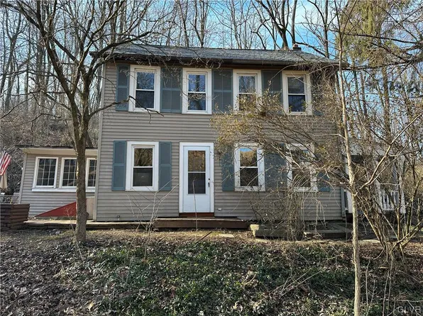 9716 Bartholomew Ct, Breinigsville, PA 18031