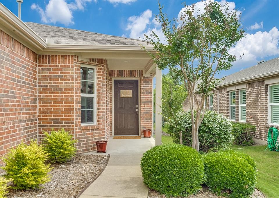 1st image of 2495 Honeybee Ln