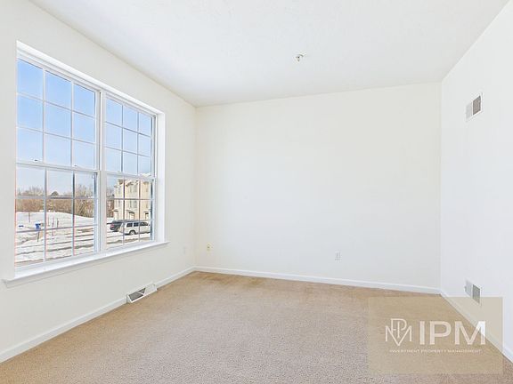 4th image of 1212 Ledge Dr