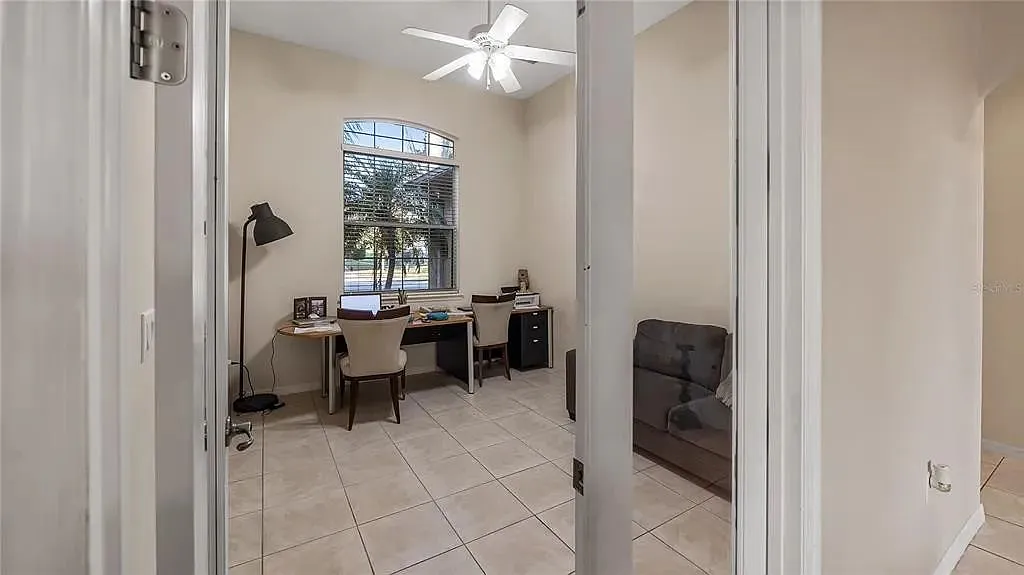 4 bed, 3.0 bath, 2120 sqft, $2,800 — Photo 2