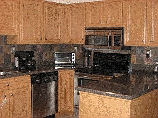 Eat-in Kitchen (renovated)