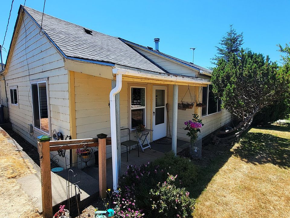 1137 W 8th St, Coquille, OR 97423 MLS 23431069 Zillow