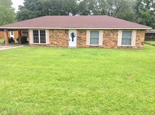 41126 Rhea St, Gonzales, LA 70737