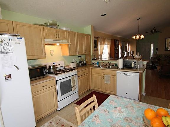 5th image of 10403 Lakeside Vista Dr