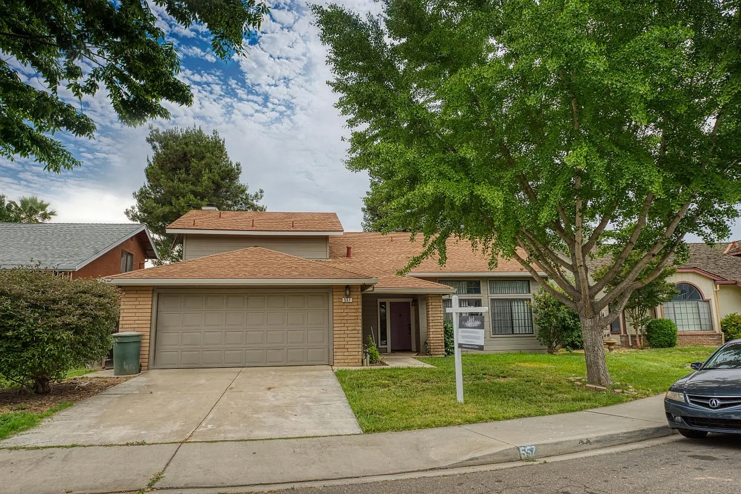 557 Hansen Ct photo 1