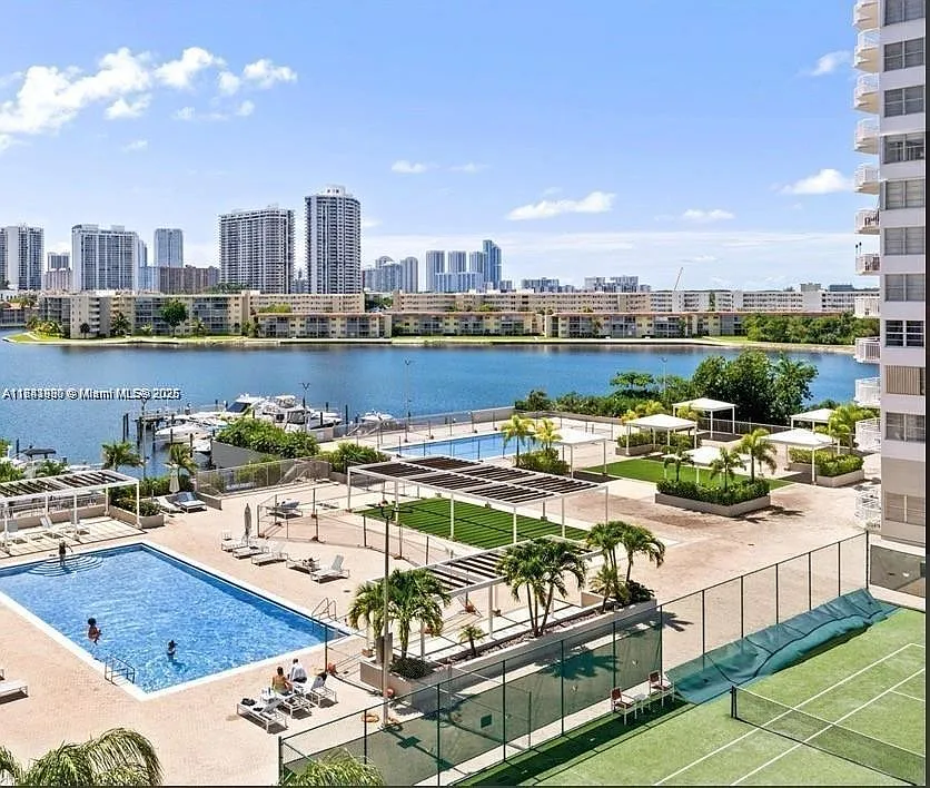Building Photo - 18071 Biscayne Blvd #1202
