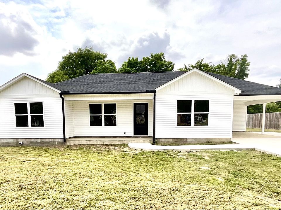 1st image of 285 Benjamin Dr