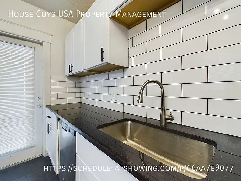 3939 Troost Ave — Photo 15