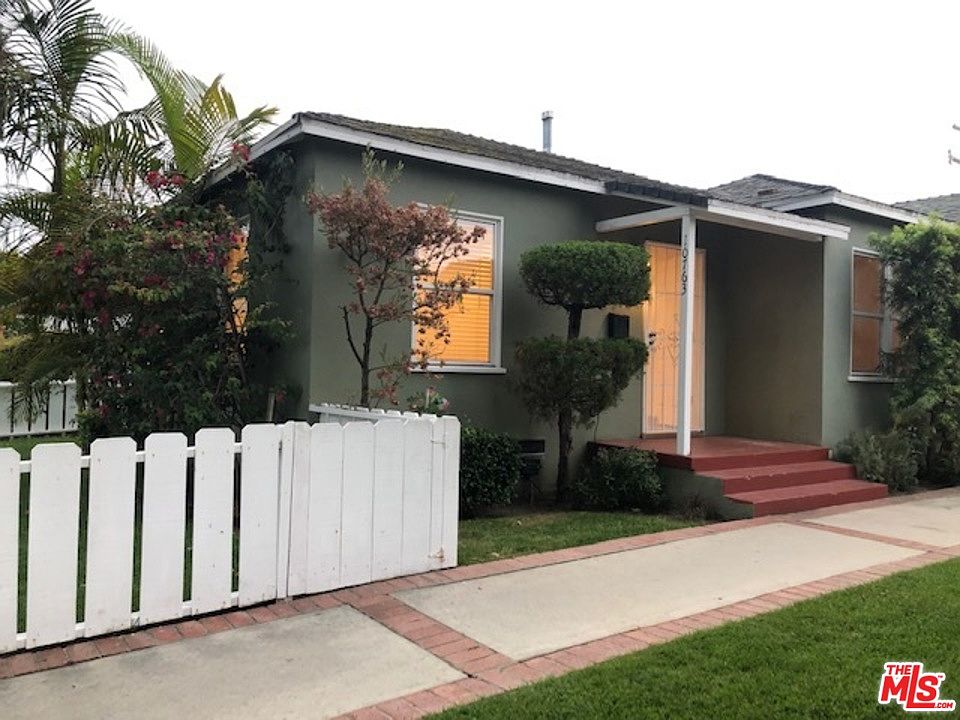1st image of 10763 Jefferson Blvd