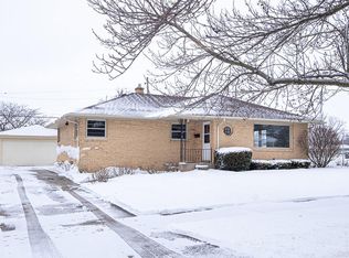 1006 Virginia St, Racine, WI 53405