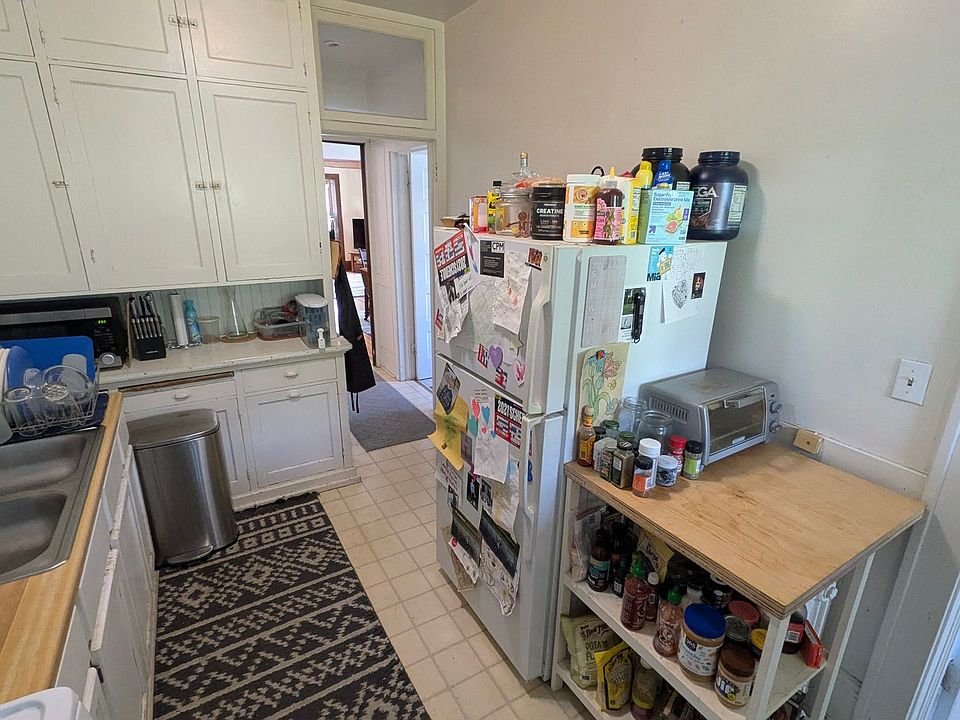 1st image of 67 Bedford St SE APT 3