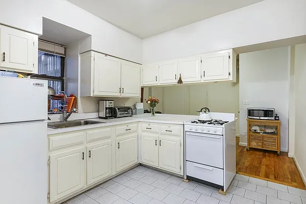 Rented by LG Fairmont Group | media 2