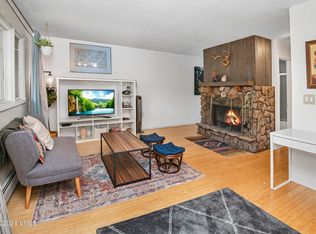 2448 Garmisch Dr APT 8, Vail, CO 81657