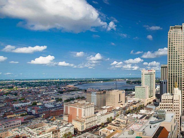 the strand apartments new orleans