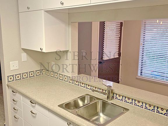 3rd image of 222 NE Dogwood St APT C304