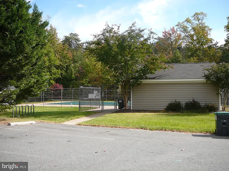 406 Park Cove Dr — Photo 31
