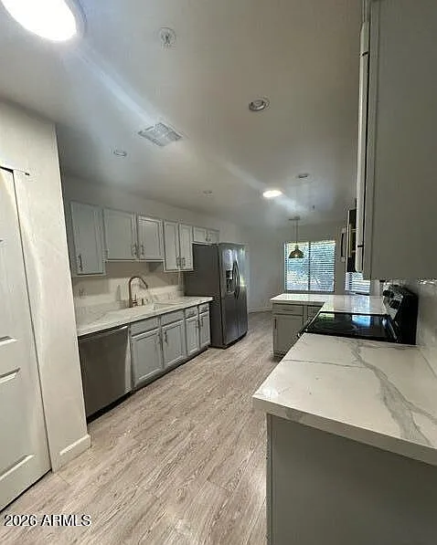 2 bed, 2.0 bath, 1542 sqft, $3,200 — Photo 3