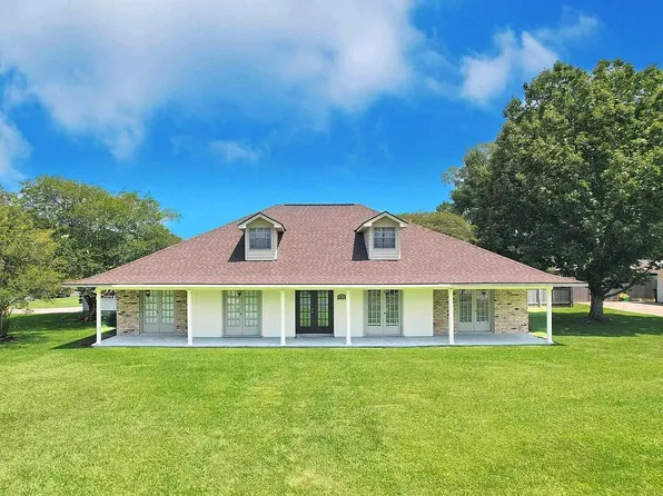 5974 Landmor Dr, Greenwell Springs, LA 70739