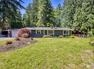 9918 NE Valley Rd, Bainbridge Island, WA 98110