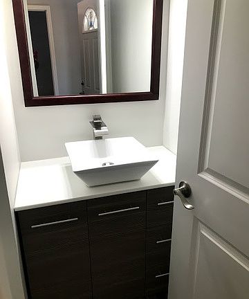 3rd image of 132 Leslie Ln