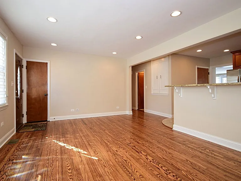 1102 Canfield Rd — Photo 8