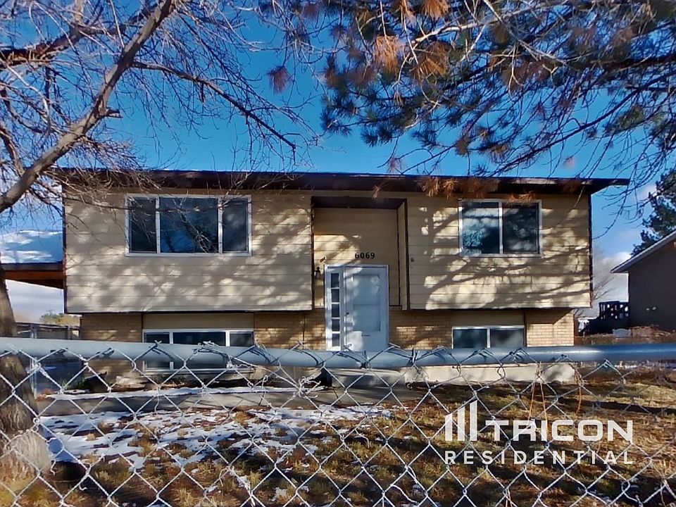 1st image of 6069 S Country Hills Dr