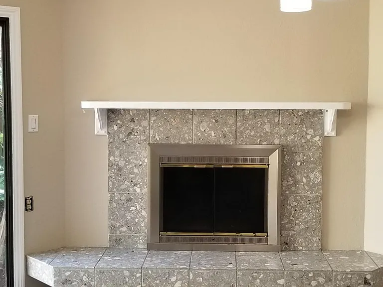 236 Crestview Dr — Photo 7