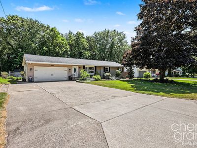 15888 Vinecrest Ave, Spring Lake, MI, 49456