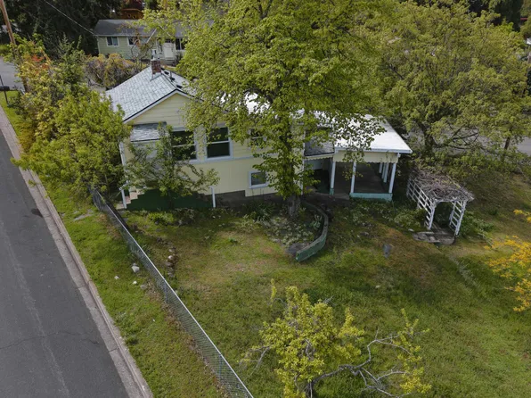 480 Harrison St, Ashland, OR 97520