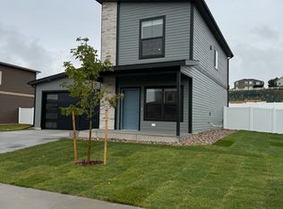 1606 Carol Ann Way, Cheyenne, WY 82007