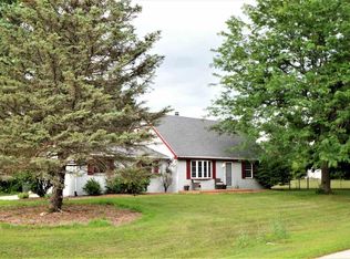 4830 Crown Point Cir, Roscoe, IL 61073