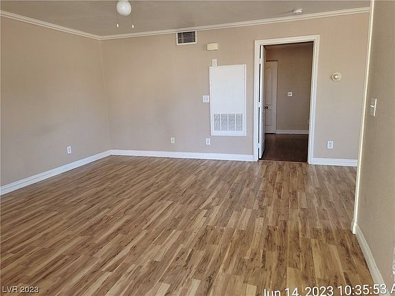 3rd image of 639 Anne Ln #3