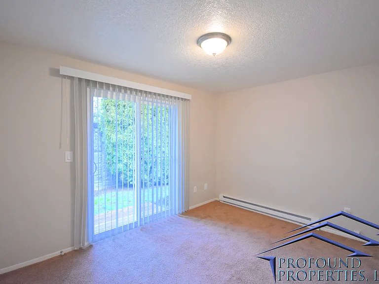 Bendemeer Court Apartments — Photo 13