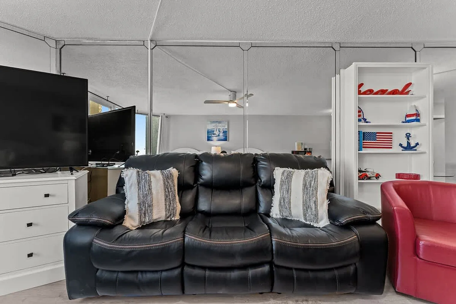 Studio, 1.0 bath, 484 sqft, $1,047 — Photo 1
