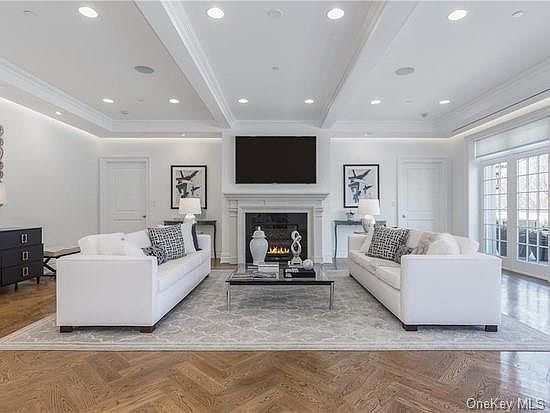 2nd image of 2 Weaver St #1