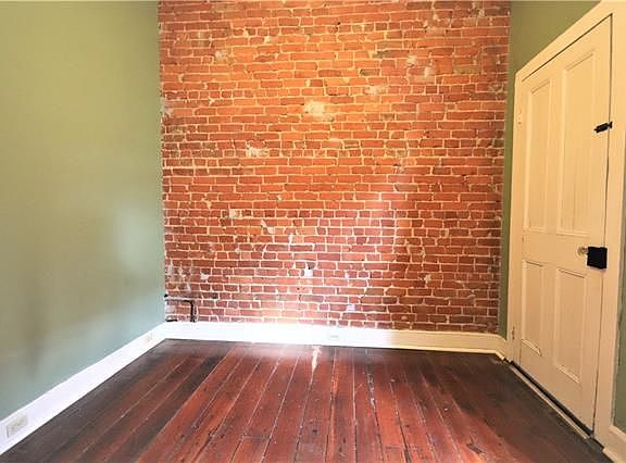 4th image of 1028 Race St #5