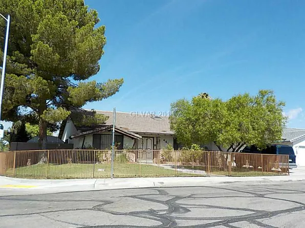 4481 Paseo El Rio Dr, Las Vegas, NV 89121