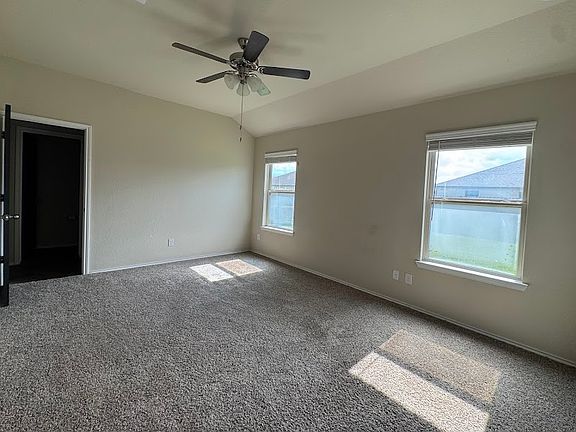 5th image of 2420 Mulligan Ln