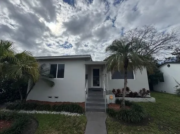 2446 Grant St, Hollywood, FL 33020