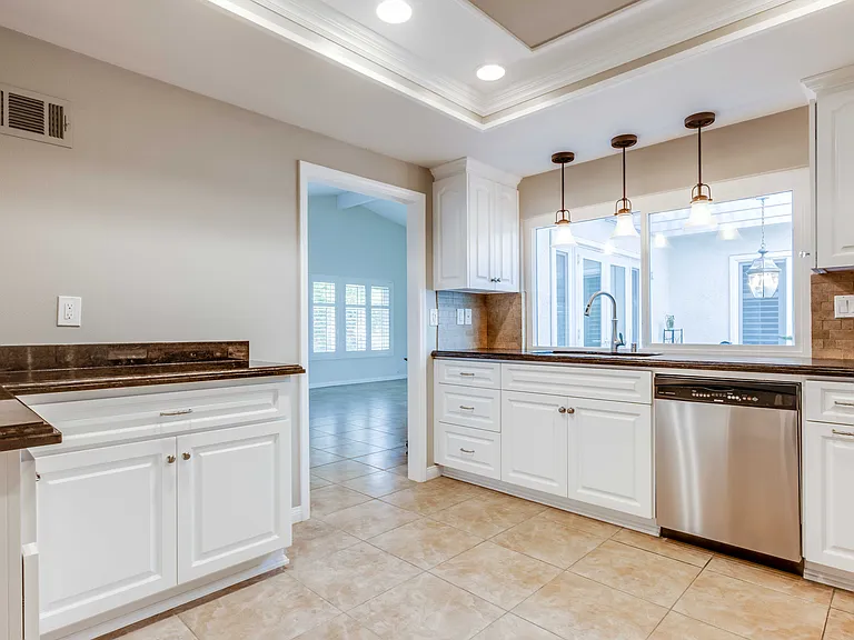 1062 Marina Dr — Photo 11