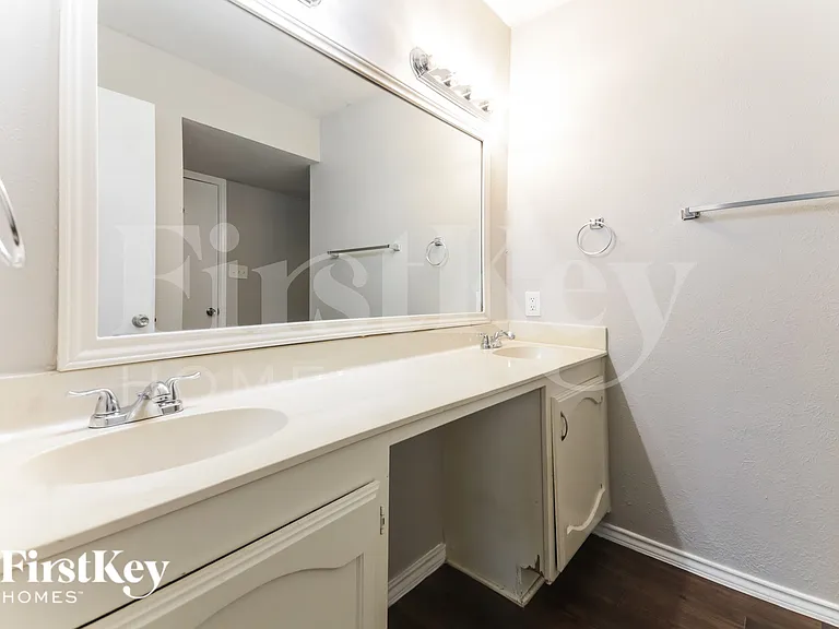 4412 Hale St — Photo 17