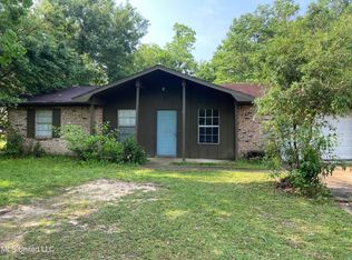 1409 Riverside Dr, Gautier, MS 39553