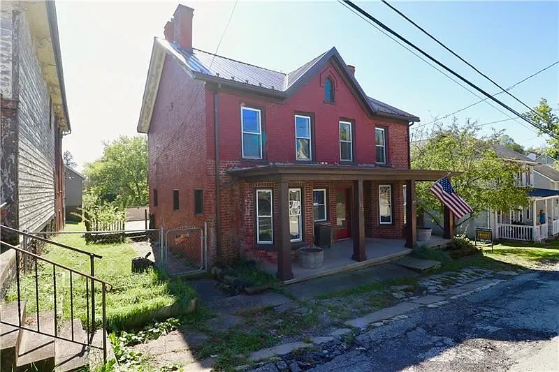 905 Old National Pike photo 1