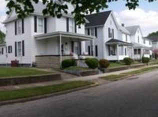 916 E Locust St, Vincennes, IN