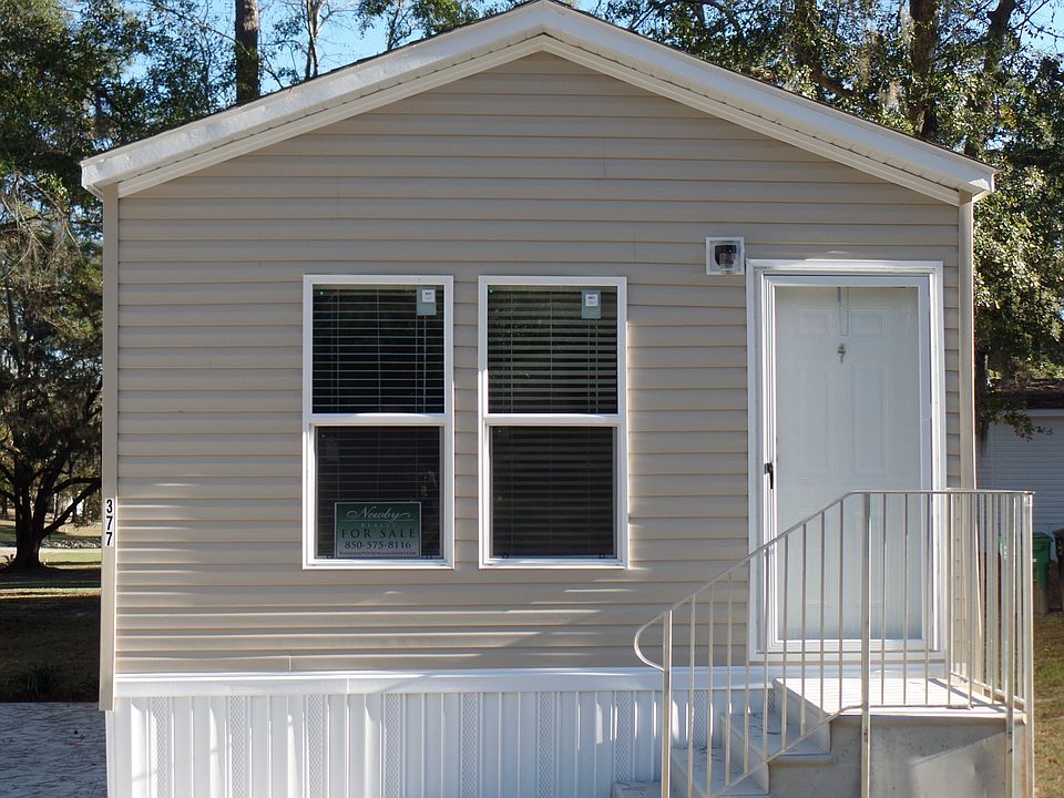 1st image of 377 Bayhead Dr