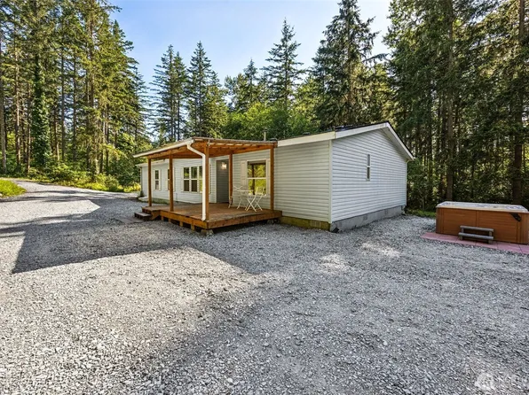 40402 66th Avenue E, Eatonville, WA 98328