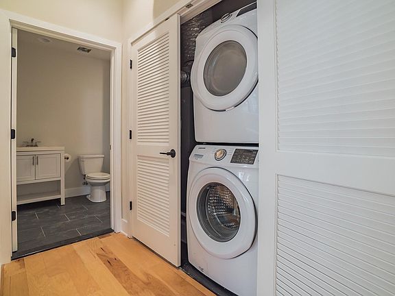 5th image of 5015 Warrington Ave #306