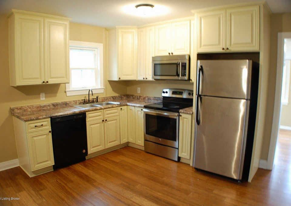 1st image of 823 Parkway Dr