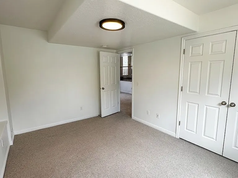 307 N Marion St W — Photo 16